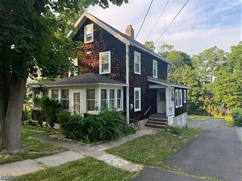 11 Hillcrest Ave Peapack Gladstone Boro, NJ 07934 .